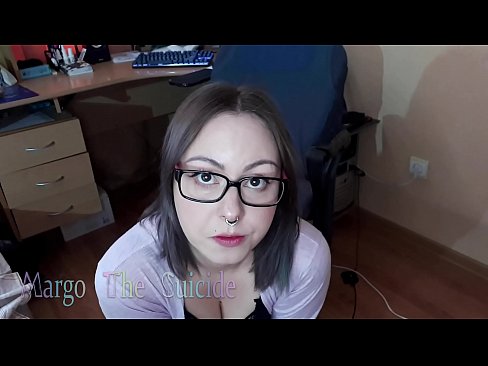 ❤️ Ọmọbinrin ti o ni gbese pẹlu awọn gilaasi buruja Dildo jinna lori Kamẹra ❤ wa %yo.desixxxtube.ru