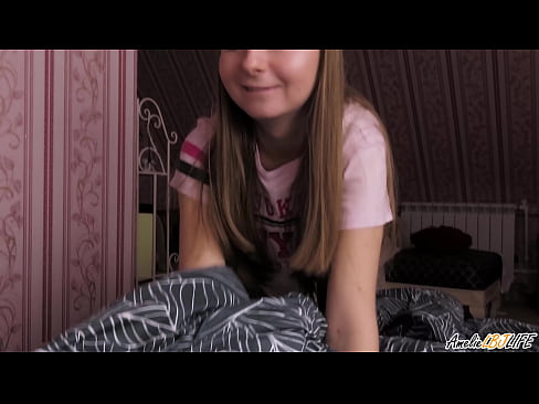 ❤️ Blondie buruja BFF rẹ jinna ati ki o gba pẹlu ni ẹnu rẹ ❤ wa %yo.desixxxtube.ru