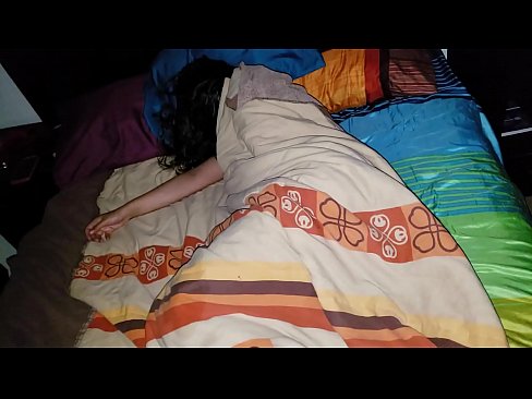 ❤️ Stepson berating rẹ odo stepmother nigba ti o sun. ❤ wa %yo.desixxxtube.ru